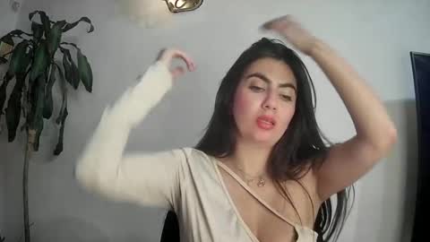 Snapshot of silviecollins chatting on March 11, 4:19 am Silvie online show from March 11, 4:19 am