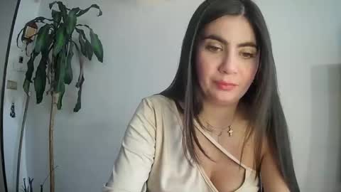 Snapshot of silviecollins chatting on March 10, 10:02 pm Silvie online show from March 10, 10:02 pm