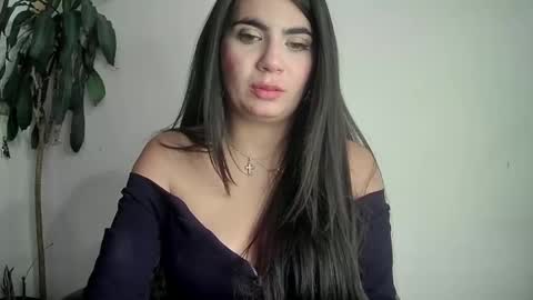 Snapshot of silviecollins chatting on January 30, 2:16 am Silvie online show from January 30, 2:16 am