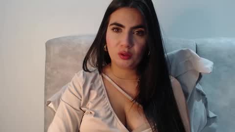 Snapshot of silviecollins chatting on October 7, 3:35 am Silvie online show from October 7, 3:35 am