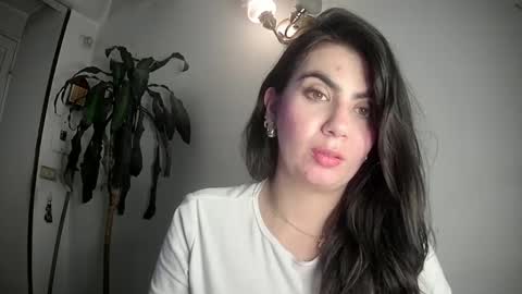 Snapshot of silviecollins chatting on March 5, 12:16 am Silvie online show from March 5, 12:16 am