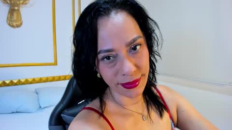 S I L V I N A online show from January 19, 12:15 pm