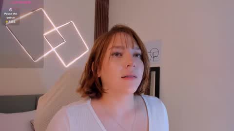 simonastar_ online show from March 25, 1:18 pm