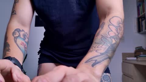 Snapshot of simone_4201 chatting on October 5, 6:26 pm Sim. online show from October 5, 6:26 pm