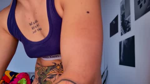 Sim. online show from November 7, 5:04 pm