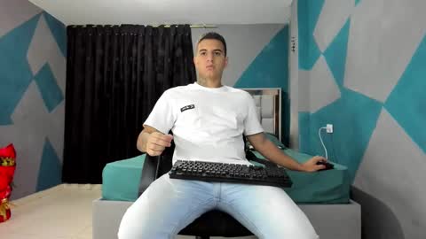 SIMON KELER online show from March 12, 1:03 am