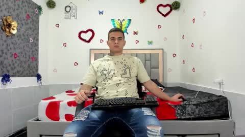 SIMON KELER online show from September 18, 3:10 am