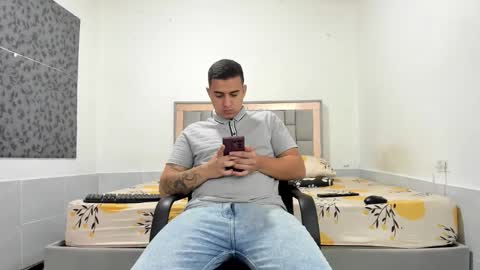 SIMON KELER online show from January 16, 12:52 am