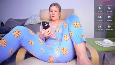 A present for me  online show from February 19, 2:55 am