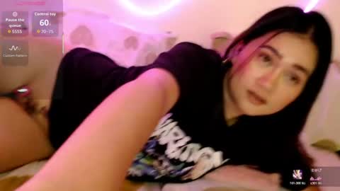 Adrianna Fowler online show from June 25, 7:02 am