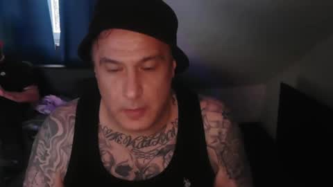 sinalco1975 online show from November 17, 7:11 am