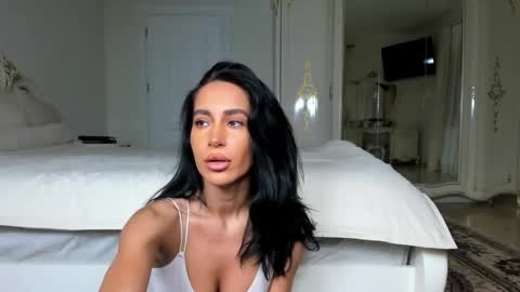 C online show from February 3, 5:50 pm