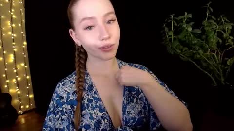 Sindi online show from October 17, 1:48 pm