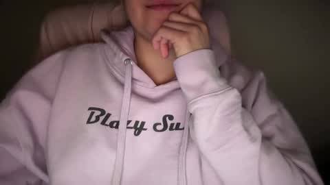 Sindra online show from April 19, 12:55 am