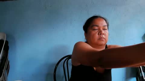 sinfullwife6969 online show from April 16, 1:49 am