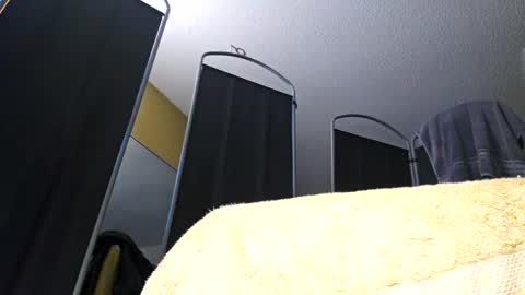 Snapshot of sinseason chatting on March 4, 9:40 am Sinseason online show from March 4, 9:40 am