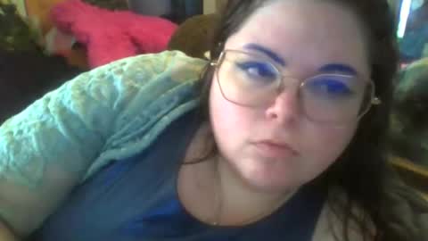Siofra online show from May 31, 6:31 pm
