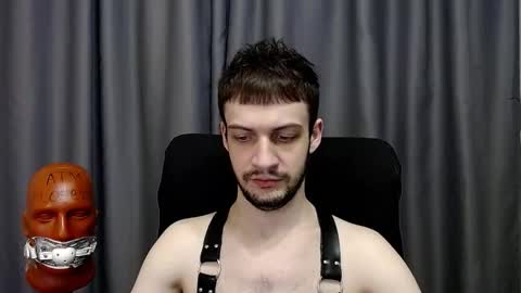 Sir Damien online show from March 8, 3:21 am