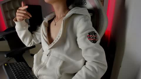 sirio_js online show from January 17, 4:33 am