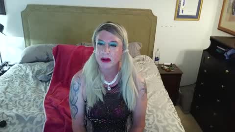 sissipatti69 online show from September 18, 3:10 am