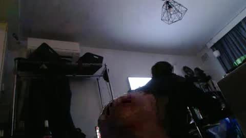 Snapshot of sissyboilooking chatting on December 22, 5:10 pm RESPONDS WELL TO ... online show from December 22, 5:10 pm