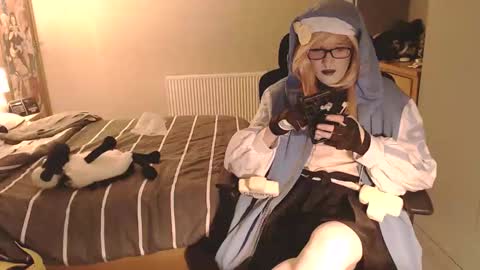 SissyGothx online show from December 5, 1:05 am