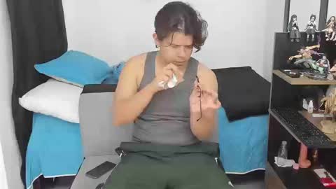 Siul Thompson online show from September 15, 2:07 pm