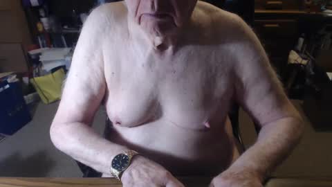 Snapshot of sjbottomboi chatting on January 5, 6:24 am sjbottomboi online show from January 5, 6:24 am