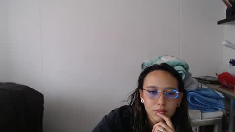 Alice online show from February 18, 7:09 pm