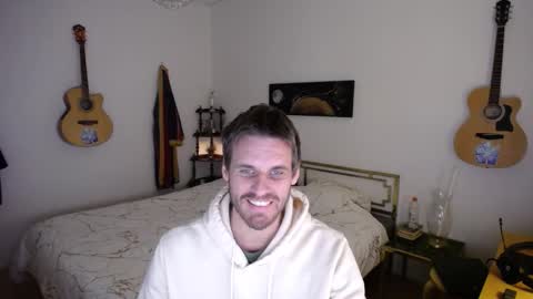 skatejocke online show from October 19, 7:18 pm