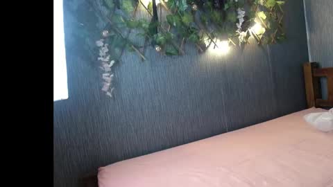 skinny_hot_girls_hard online show from April 2, 2:30 am