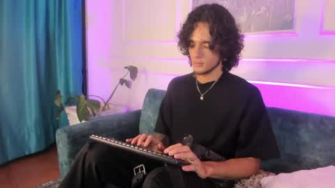 Mac online show from April 14, 1:14 pm