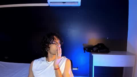 Mac online show from March 24, 2:23 pm