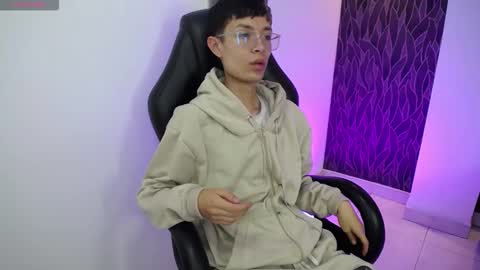 David online show from February 18, 1:00 pm