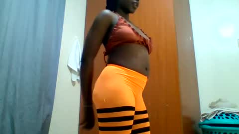 Munah online show from August 7, 5:00 pm