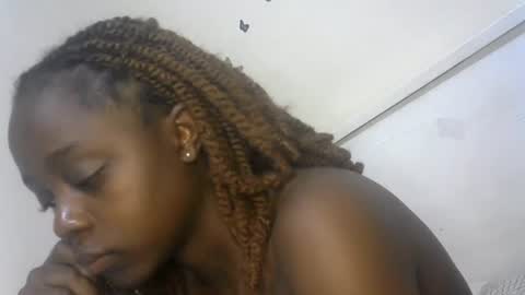 Munah online show from July 13, 3:48 pm