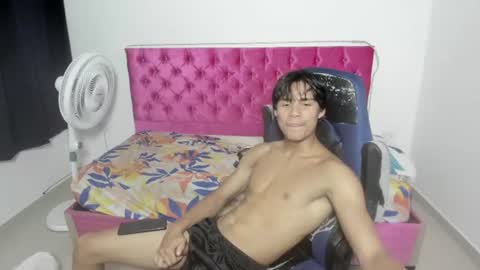 sam online show from June 18, 7:14 am
