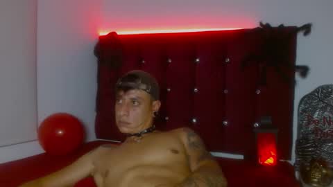 skinnydevil1 online show from February 28, 6:06 am