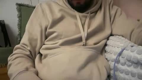 skinnyguyfun online show from April 3, 10:17 pm