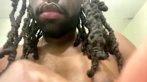 skinnypackk online show from April 19, 12:50 pm