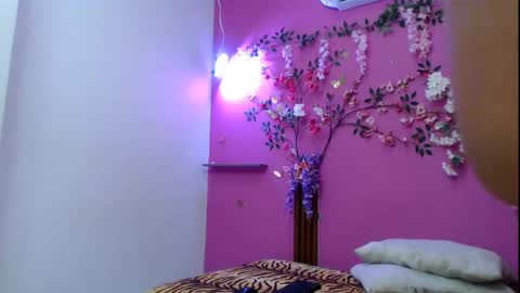 sofia online show from March 6, 1:43 pm