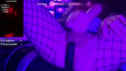 sky3queen online show from December 9, 10:52 pm