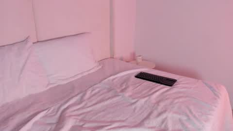 Sky Caroline online show from January 6, 10:03 pm