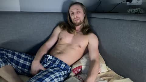 sky_guy25 online show from November 20, 9:45 pm