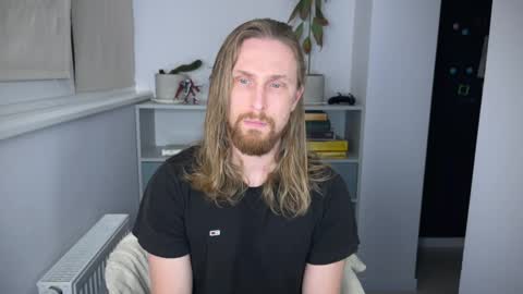 sky_guy25 online show from October 30, 9:48 pm