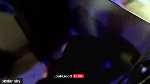 Skylar Sky online show from June 26, 9:04 am