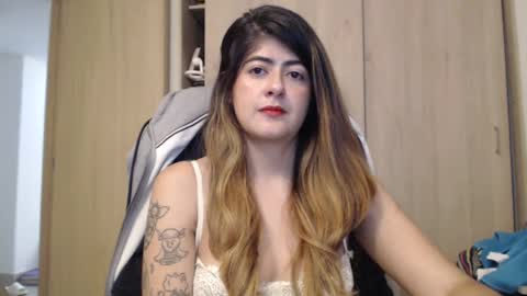 Skyler online show from March 3, 2:15 am