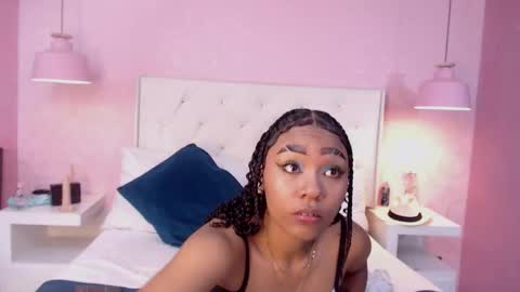 Snapshot of skylerbloom chatting on September 10, 4:24 am skylerbloom online show from September 10, 4:24 am