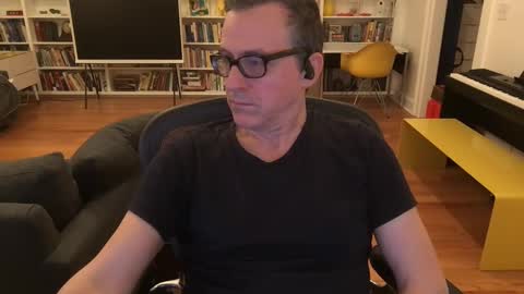 Skyline3371 online show from December 18, 7:36 am