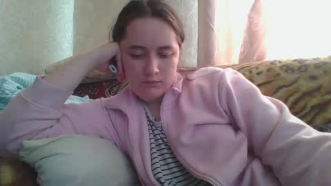 skyressie333 online show from April 14, 8:28 am